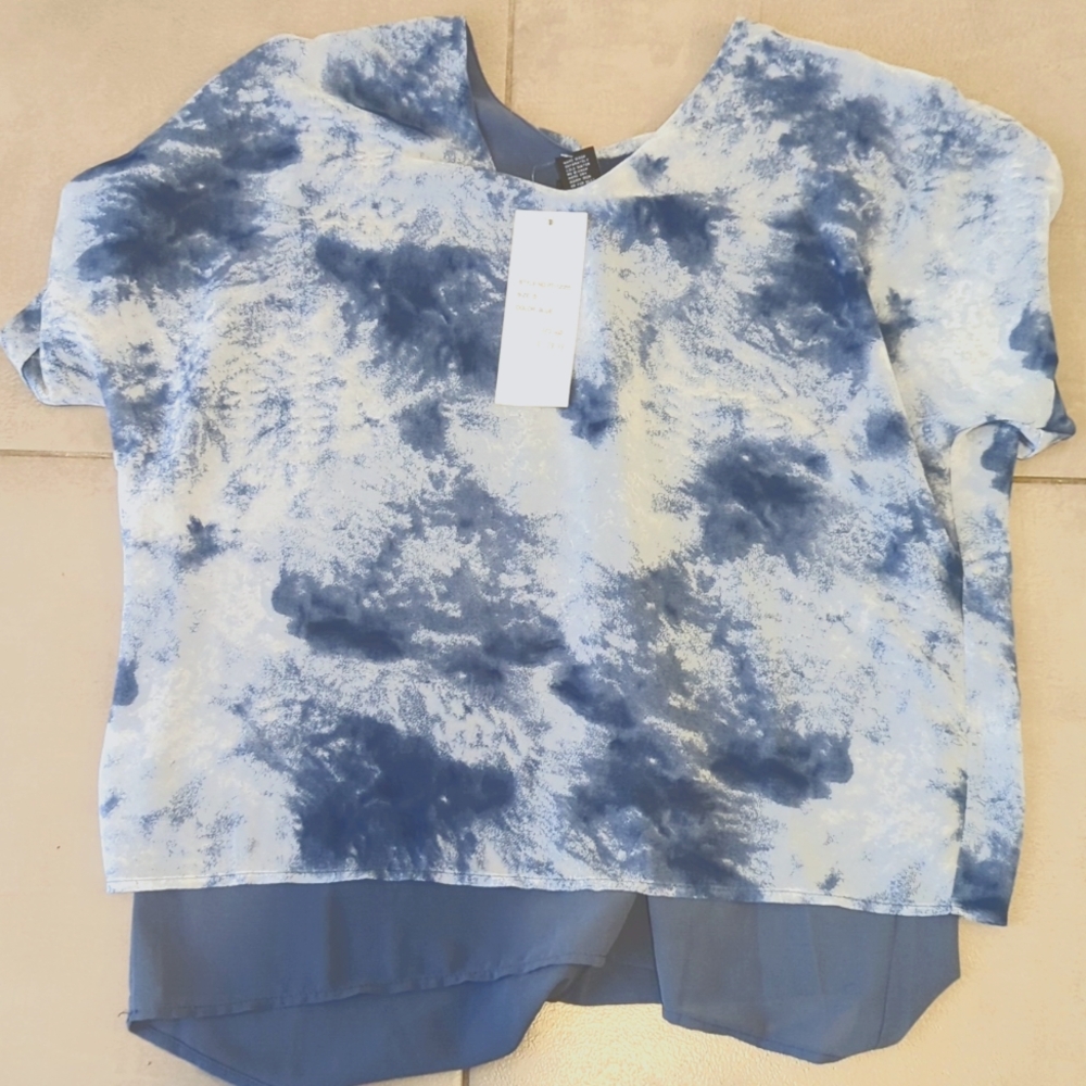 3/$20 Papillon NEW Blue Flowy Top Shirt